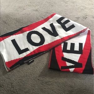 Express blanket scarf